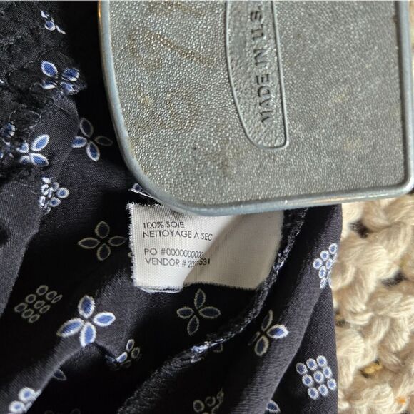 Club Monaco Soft and Silky Black and White Pull on Pants - Picture 7 of 7